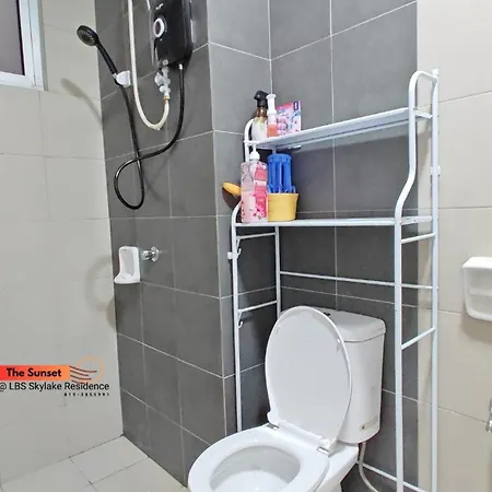 The Sunset - Lbs Skylake Residence Puchong Exterior photo